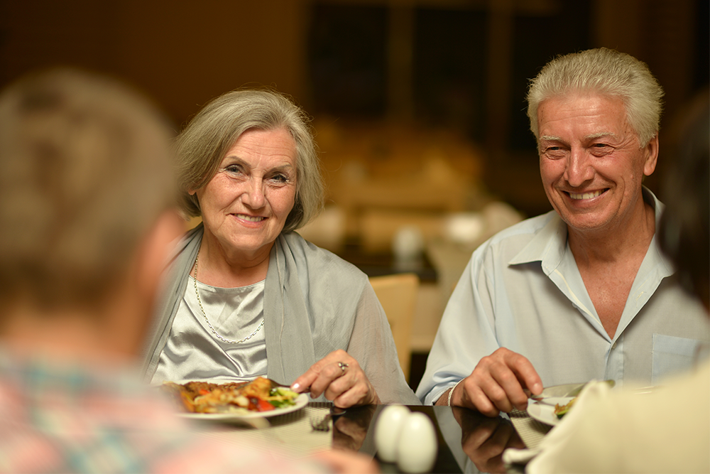 northville-lifestyle-amenities-senior-dining-1 Northville Michigan Senior Dining